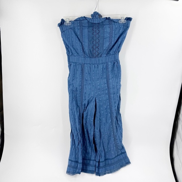 ✅ TULAROSA BLUE HALTER NECK WIDE LEG CROPPED JUMPSUIT IN BLUE SIZE SMALL - Picture 1 of 8